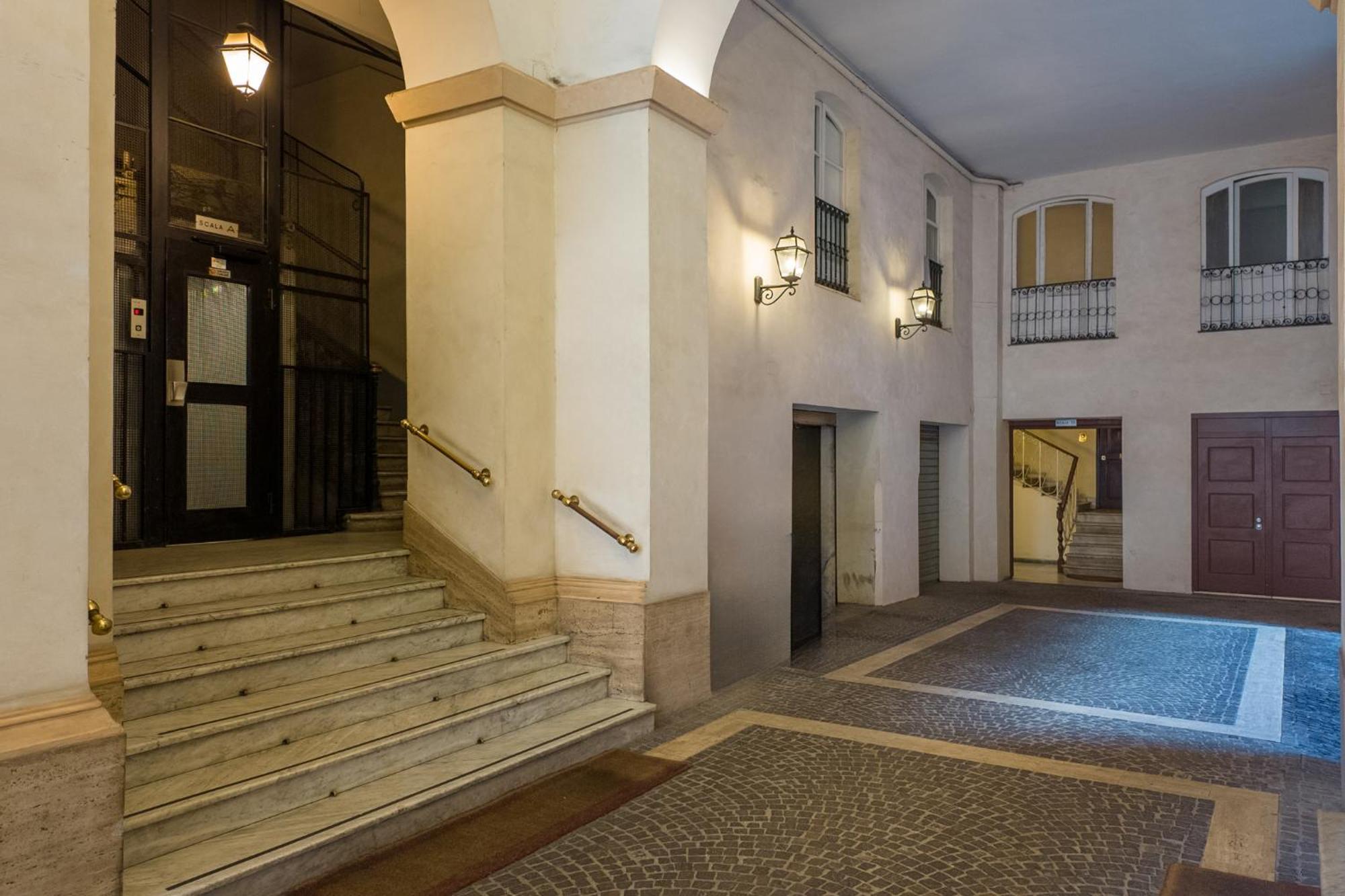 Appartement Carla Luxury House à Rome Extérieur photo